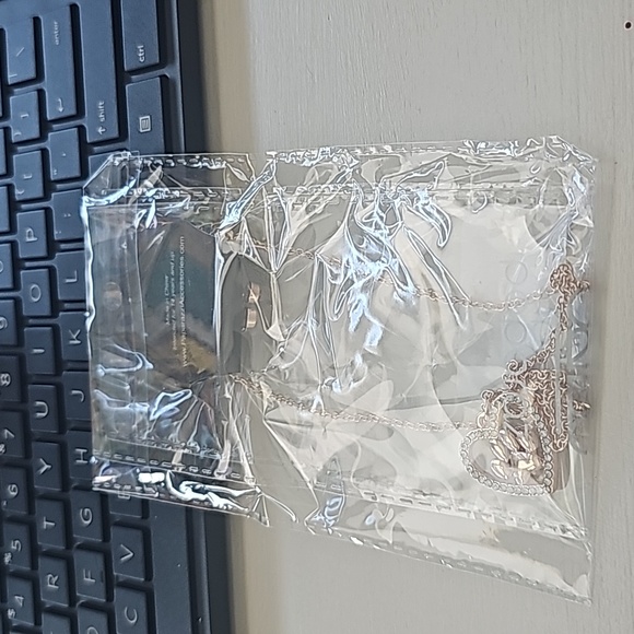 PET in Motion Rose Gold Necklace Rare Fine Heart ❤️.  Vintage - Picture 3 of 4